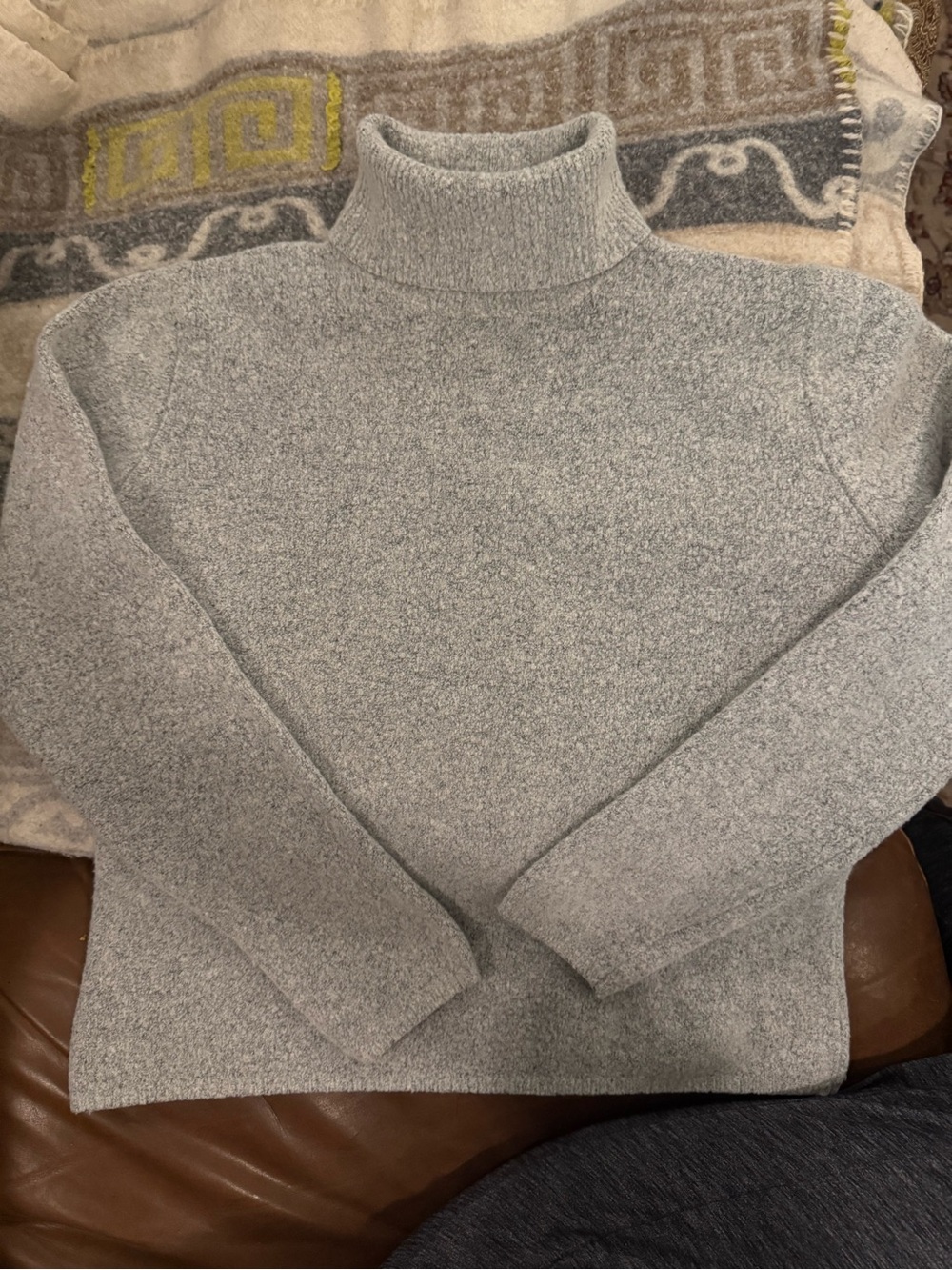 JEANNE PIERRE Light Gray Knit Pullover